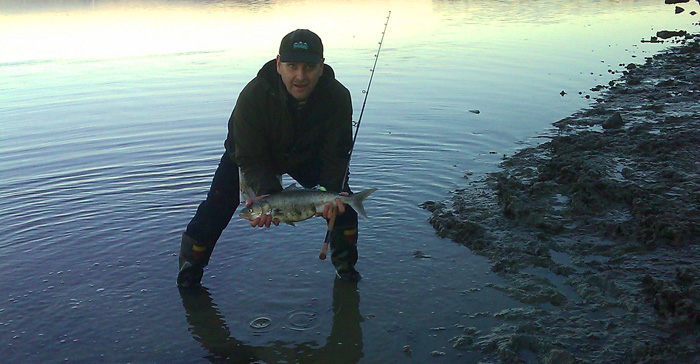  Alan holding 5lb of kahawai. Fantastic fish.