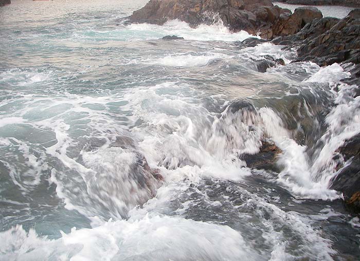 I can see whay you don't want to stand too low down on the rocks.